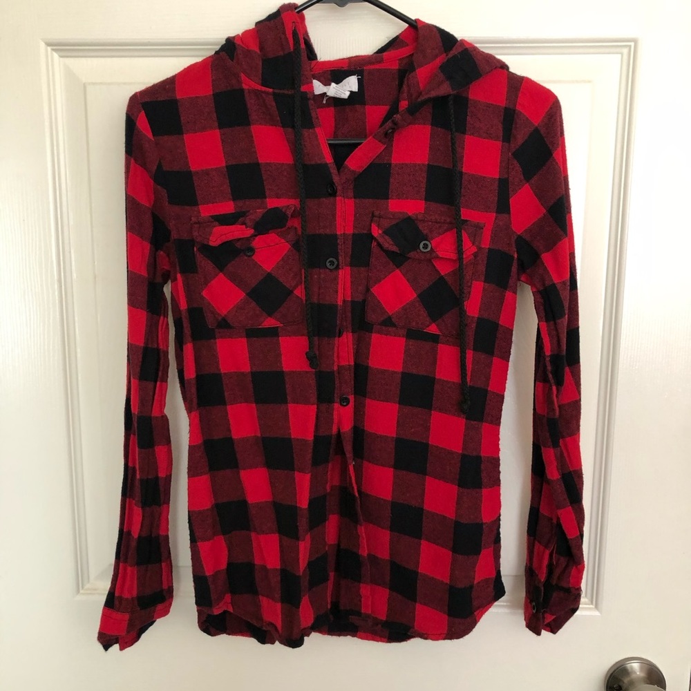 Black and red checkered hooded flannel